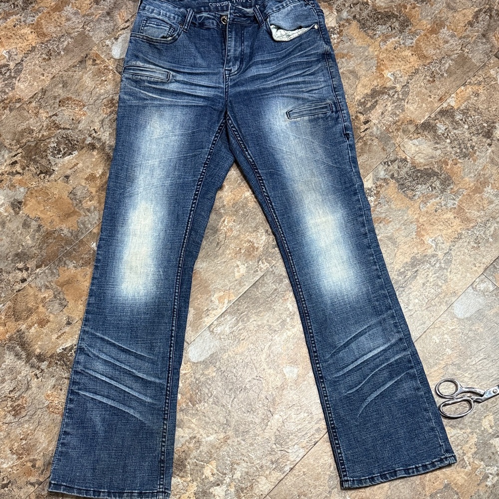 Cowgirl Tuff “summit” 29x33